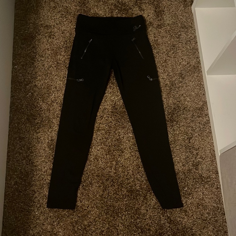 Black legging’s with zipper pockets